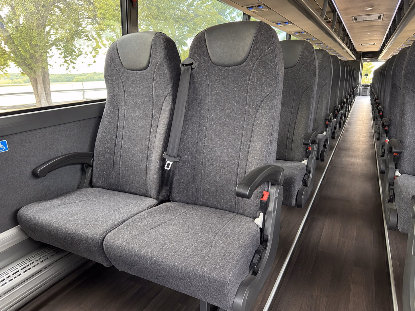 bus rentals to cream ridge winery and the route 539 wine country