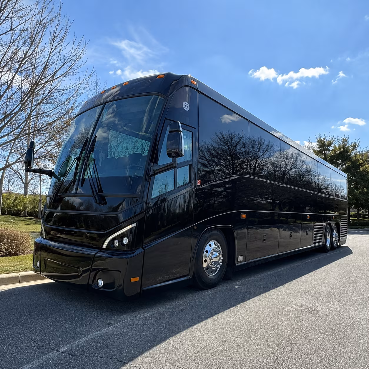 employee shuttle buses from woodbridge to newark new york and beyond