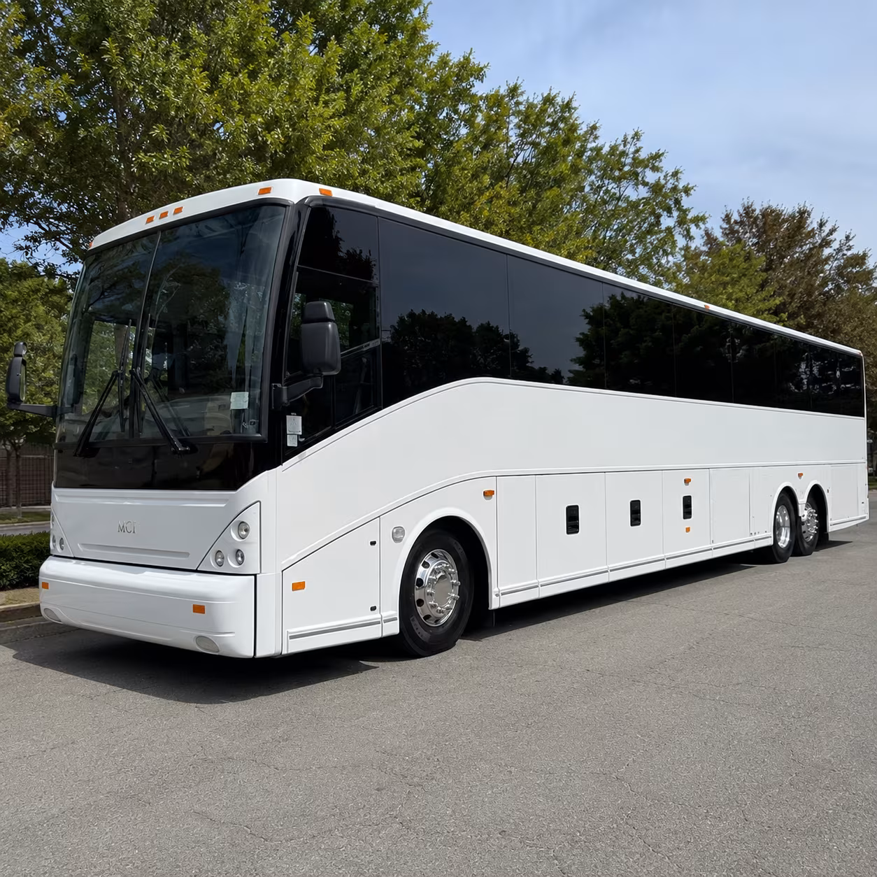 jfk and laguardia airport shuttle buses from woodbridge new jersey