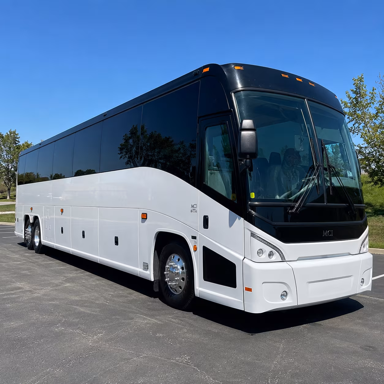newark liberty international airport ewr charter bus rentals from woodbridge