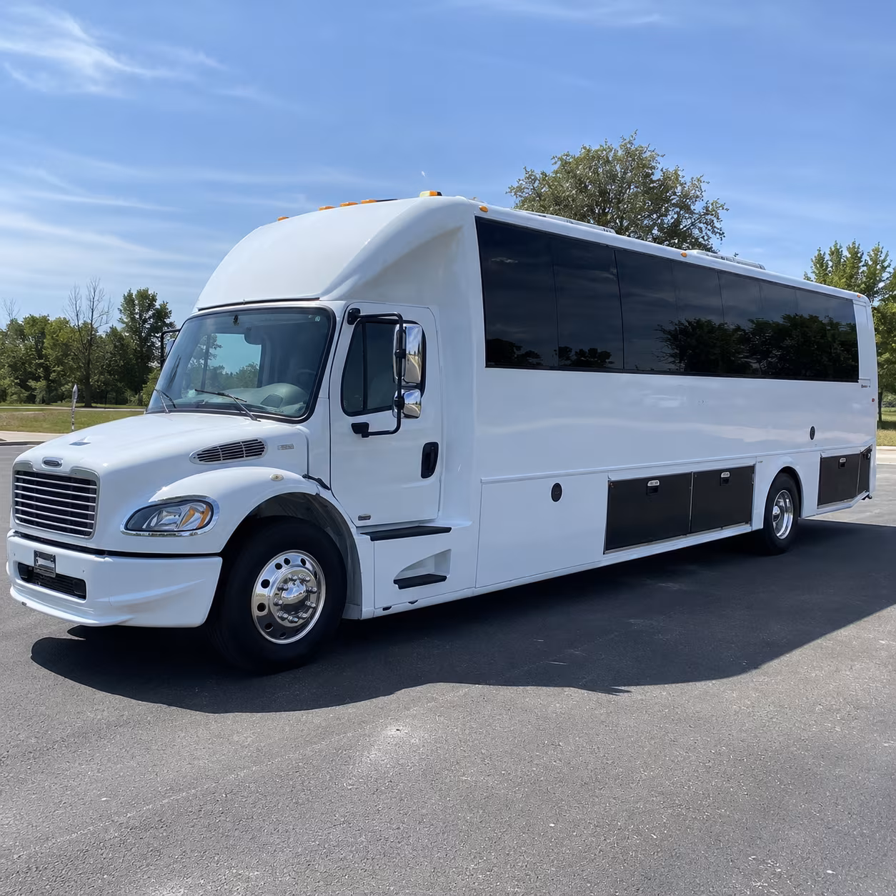 woodbridge 40 passenger party bus