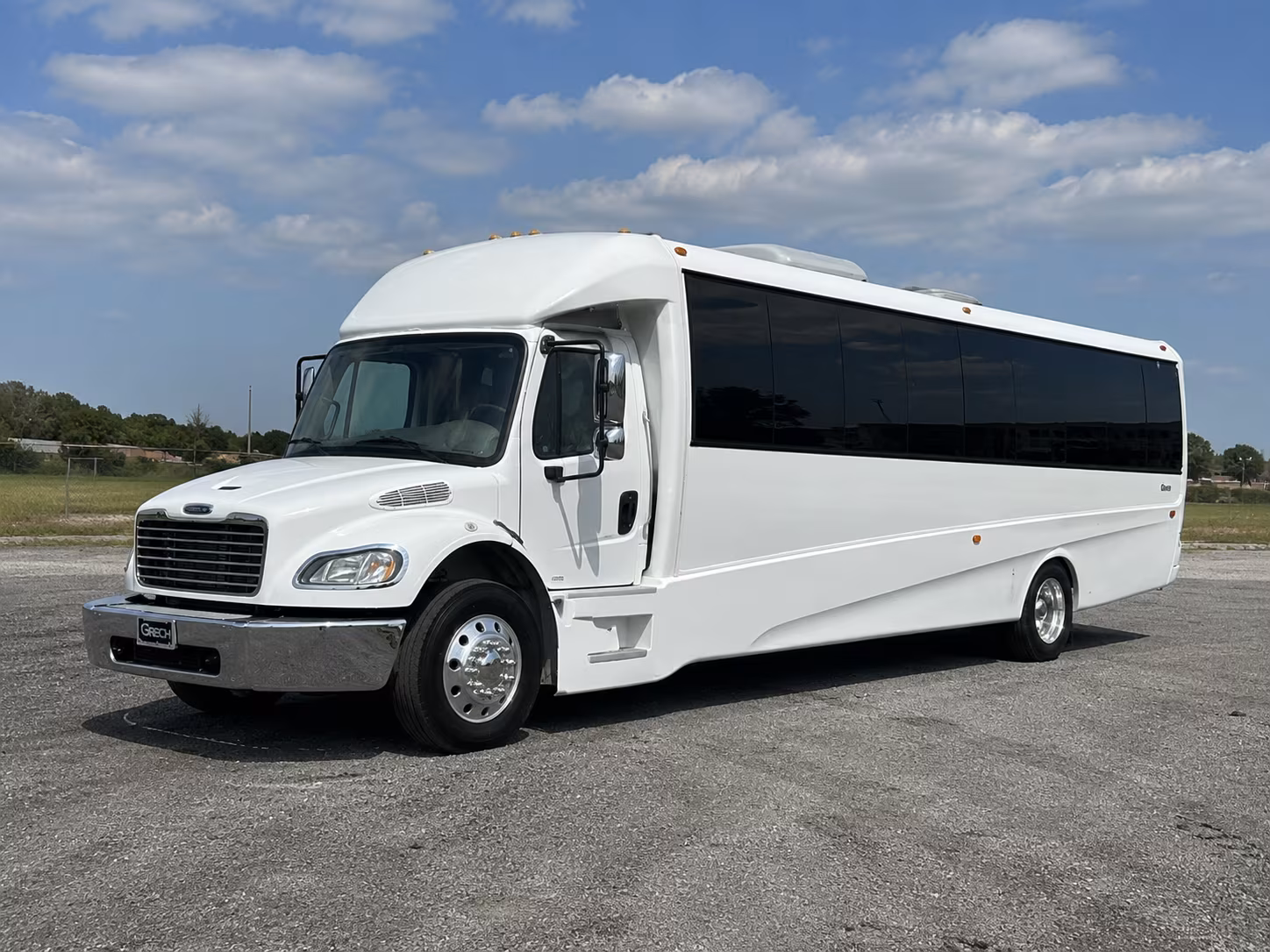 woodbridge 50 passenger party bus